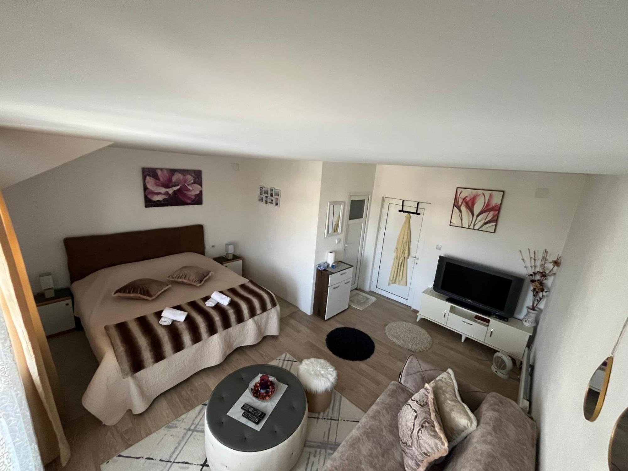 Prenociste Delija 020 Apartment Sjenica Luaran gambar